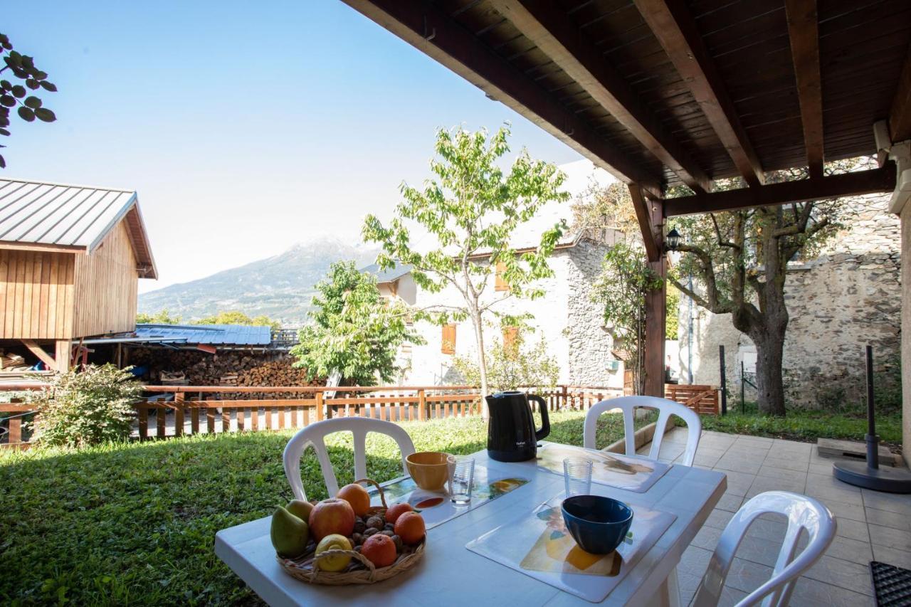 Апартаменты Le Mont Guillaume - 1 Chambre Terrasse Et Jardin Saint-Andre-d'Embrun Экстерьер фото